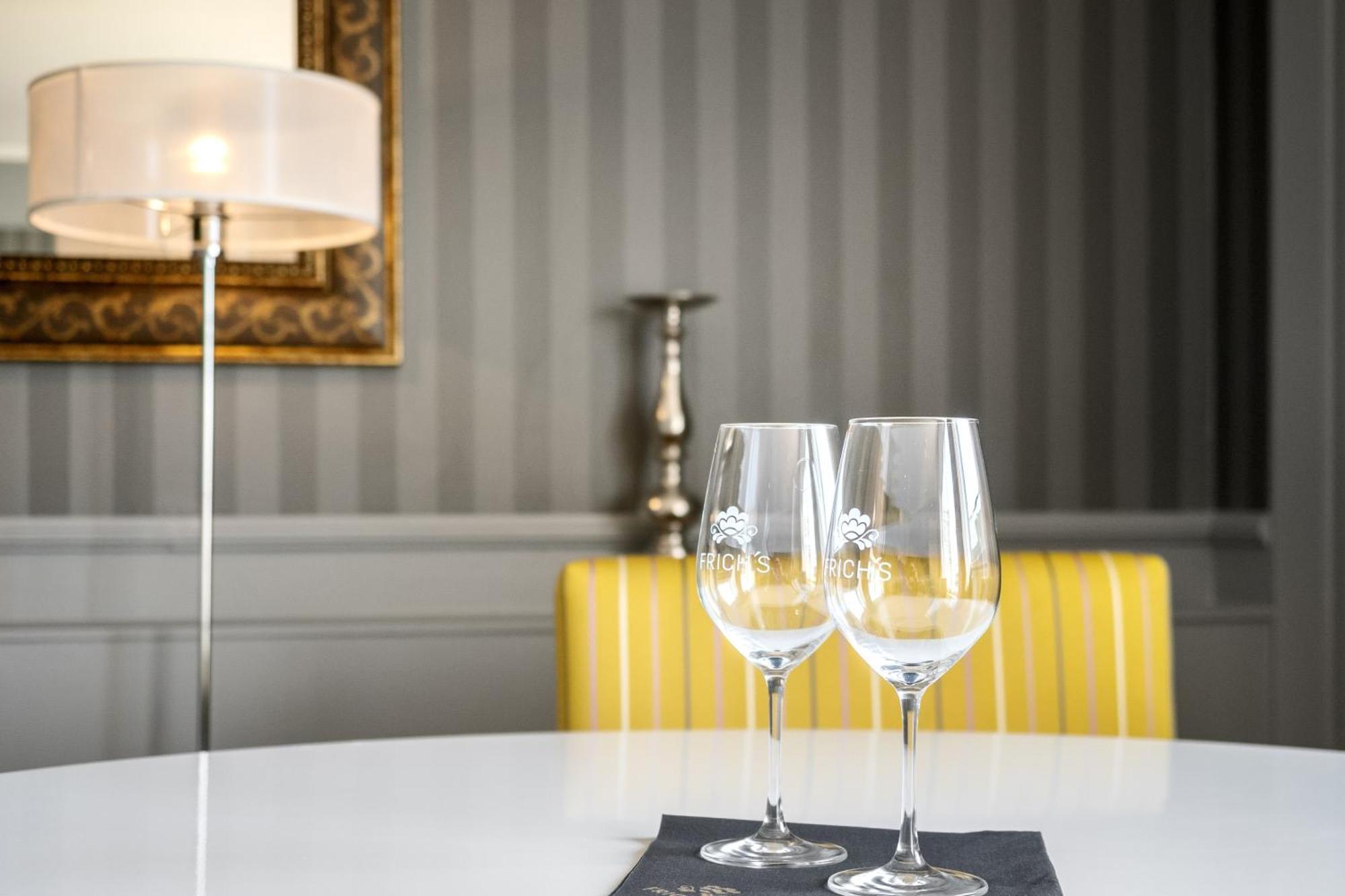 Frichs Hotel Hamar Екстериор снимка