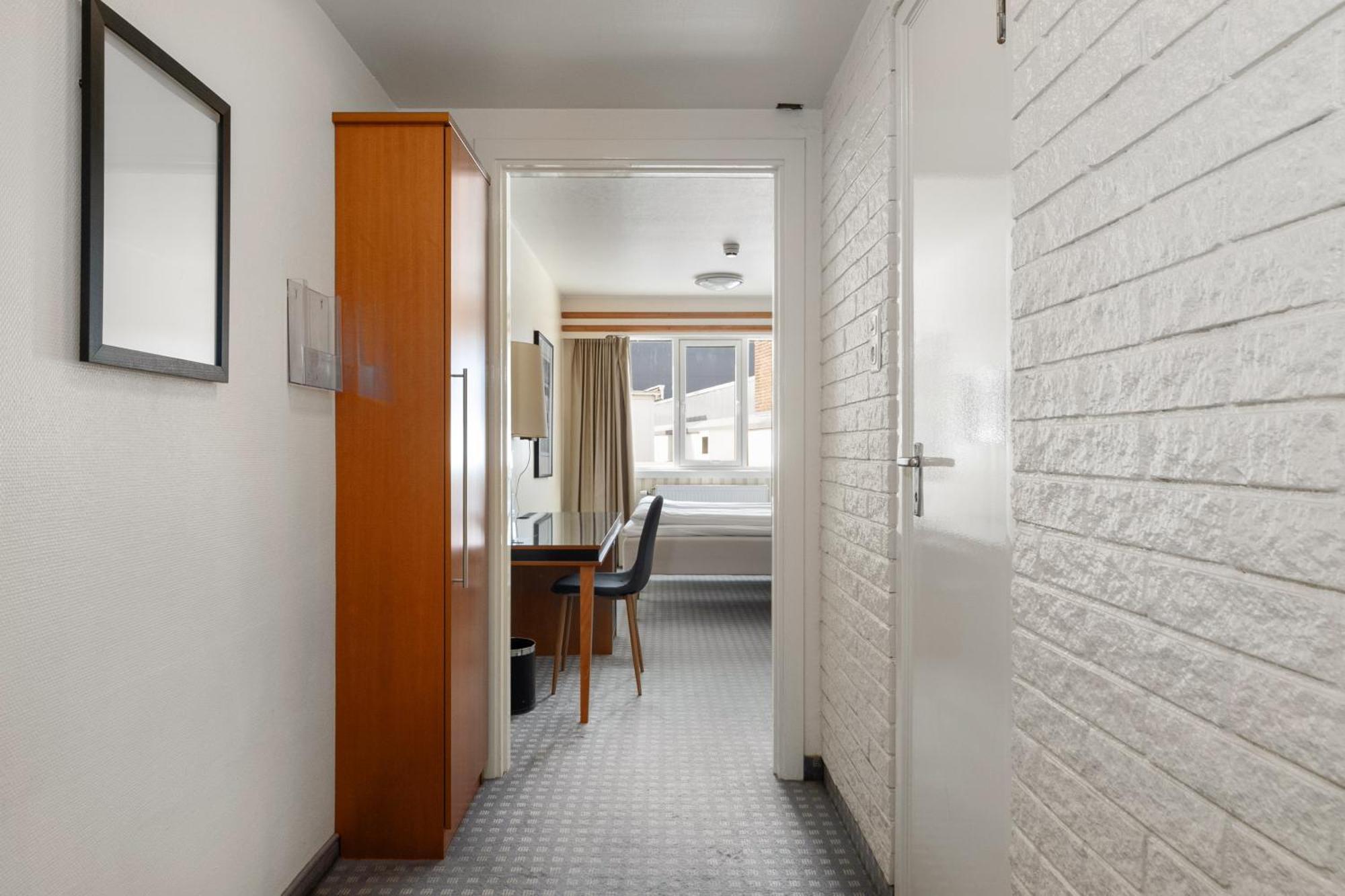 Frichs Hotel Hamar Екстериор снимка