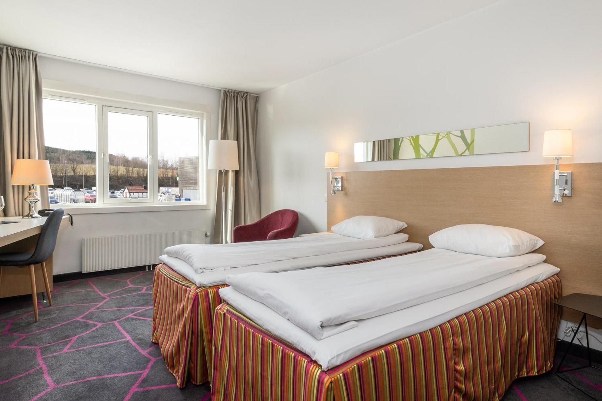 Frichs Hotel Hamar Екстериор снимка